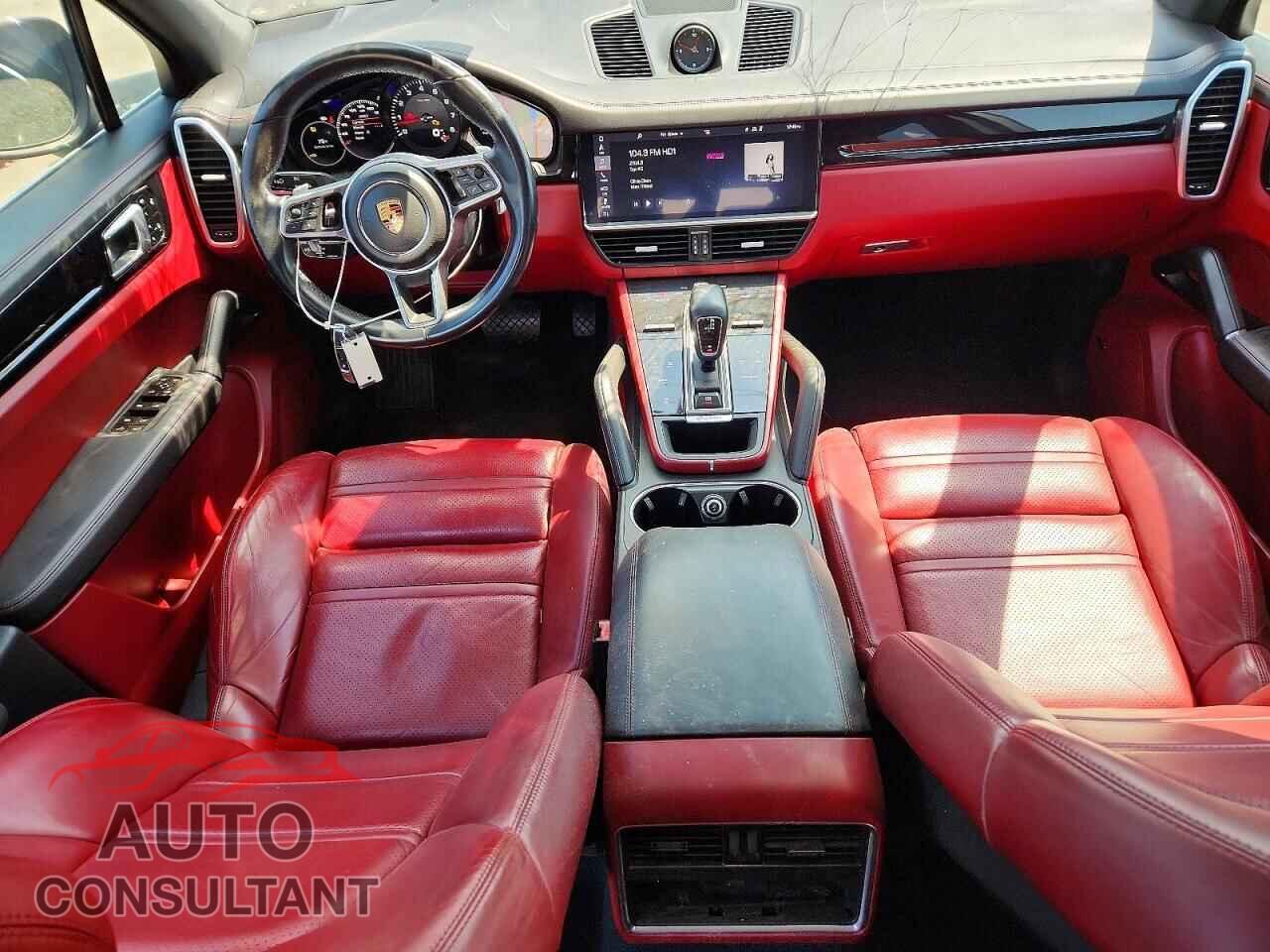 PORSCHE CAYENNE 2019 - WP1AA2AY4KDA04368