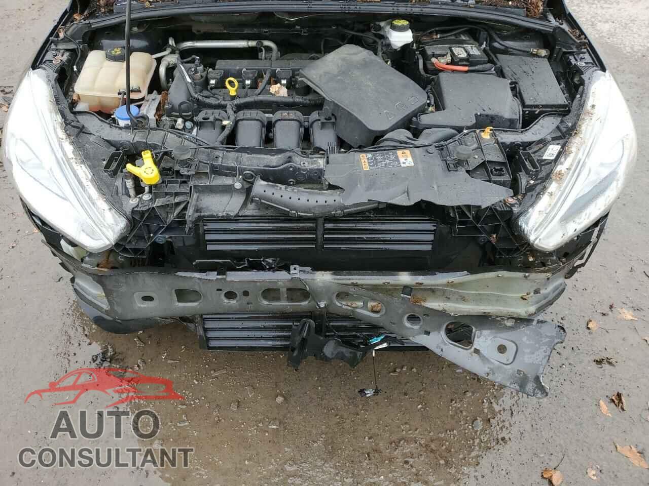 FORD FOCUS 2018 - 1FADP3J27JL294226