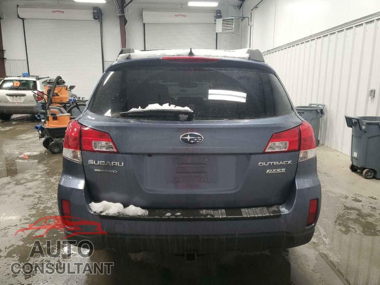 SUBARU OUTBACK 2014 - 4S4BRBLC8E3319003