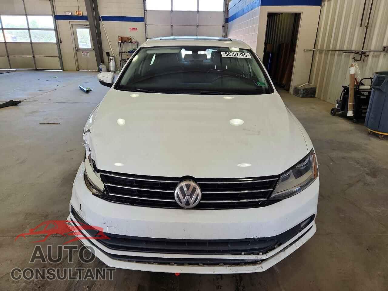 VOLKSWAGEN JETTA 2017 - 3VWL17AJ2HM303362