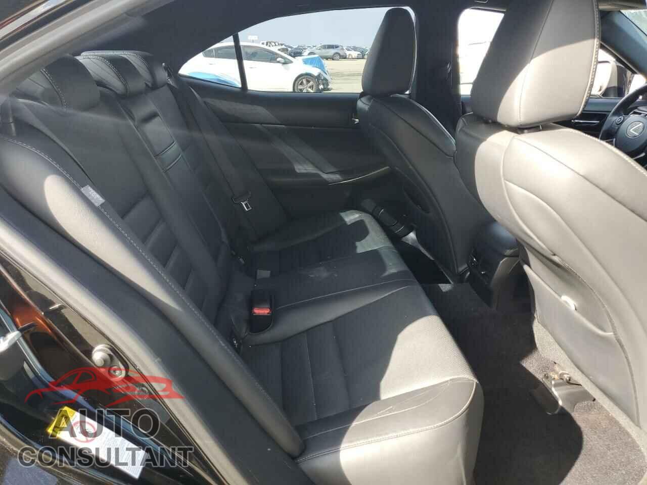 LEXUS IS 2014 - JTHBF1D2XE5033380
