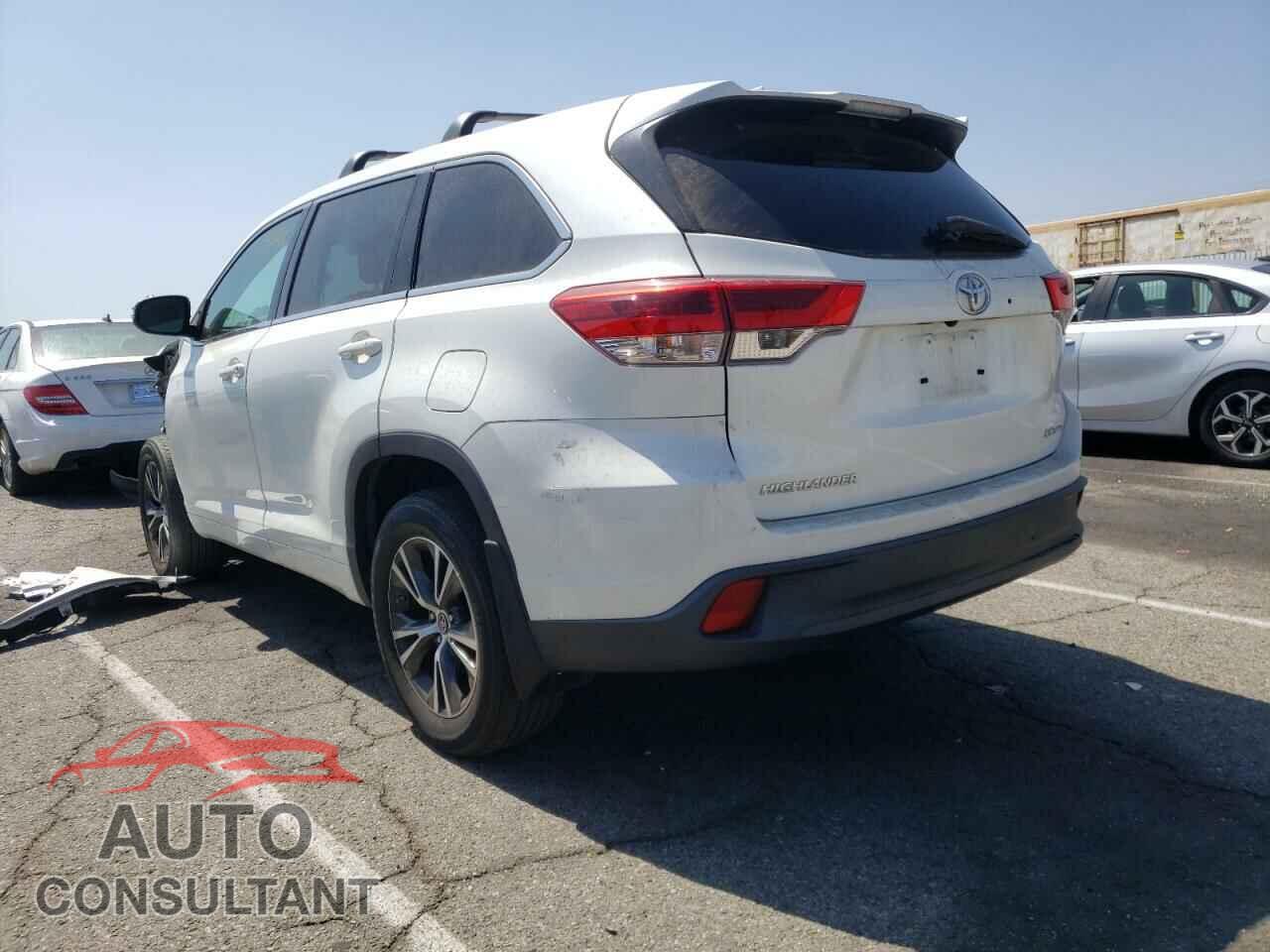 TOYOTA HIGHLANDER 2018 - 5TDBZRFH6JS864887