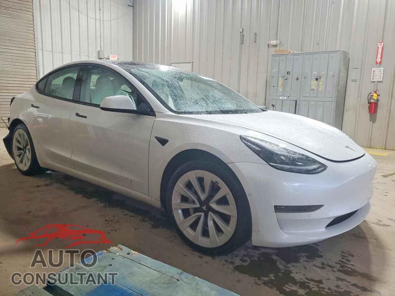 TESLA MODEL 3 2021 - 5YJ3E1EA2MF084979