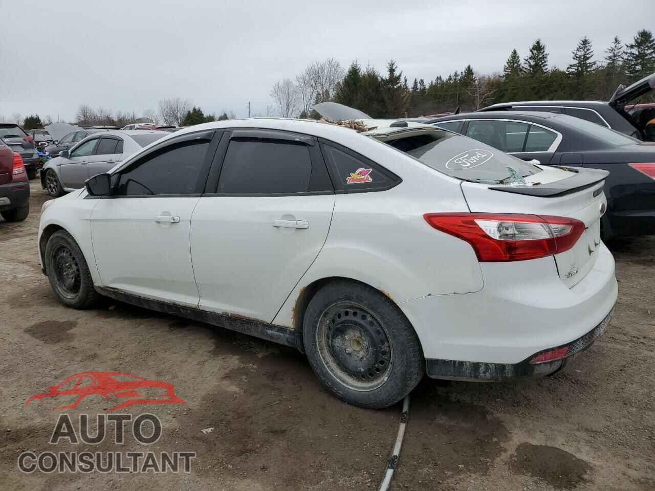 FORD FOCUS 2014 - 1FADP3F20EL290713