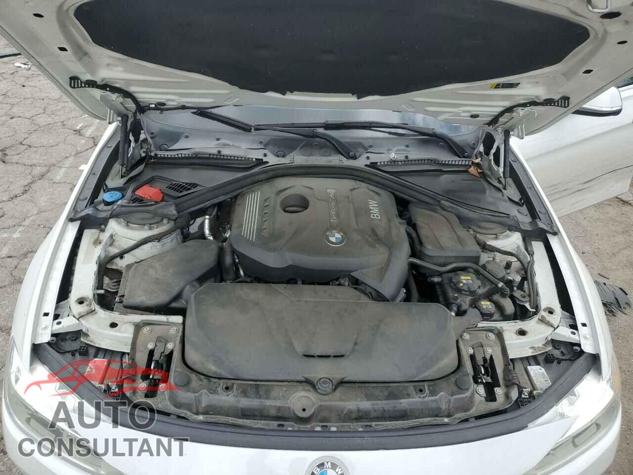 BMW 3 SERIES 2018 - WBA8B9C50JEE82451