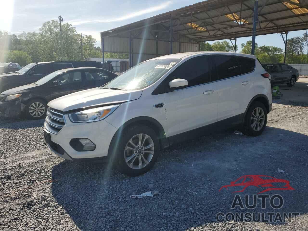 FORD ESCAPE 2017 - 1FMCU0GD1HUC37686