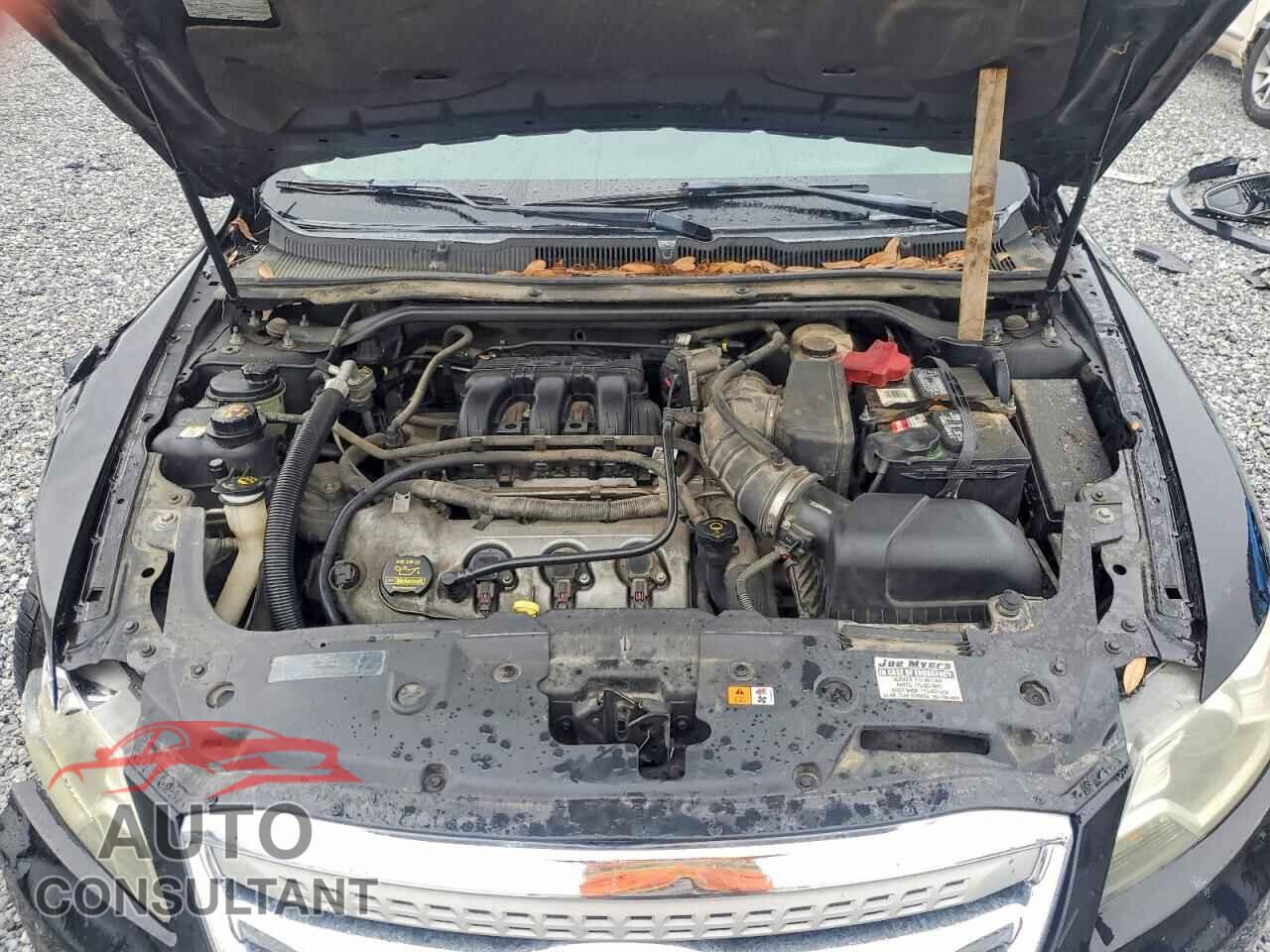 FORD TAURUS 2010 - 1FAHP2FW8AG106961
