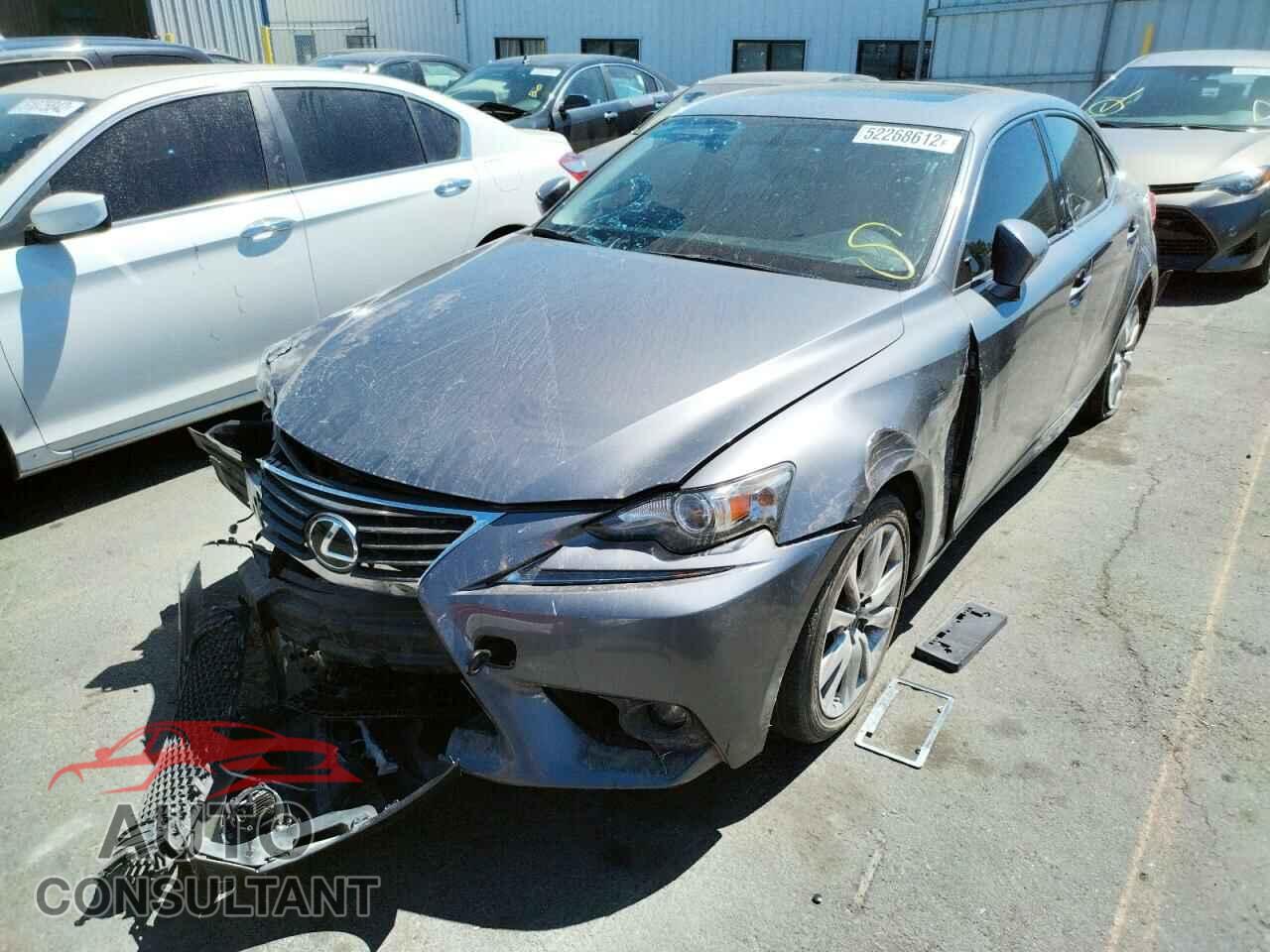 LEXUS IS 2016 - JTHBA1D24G5014521