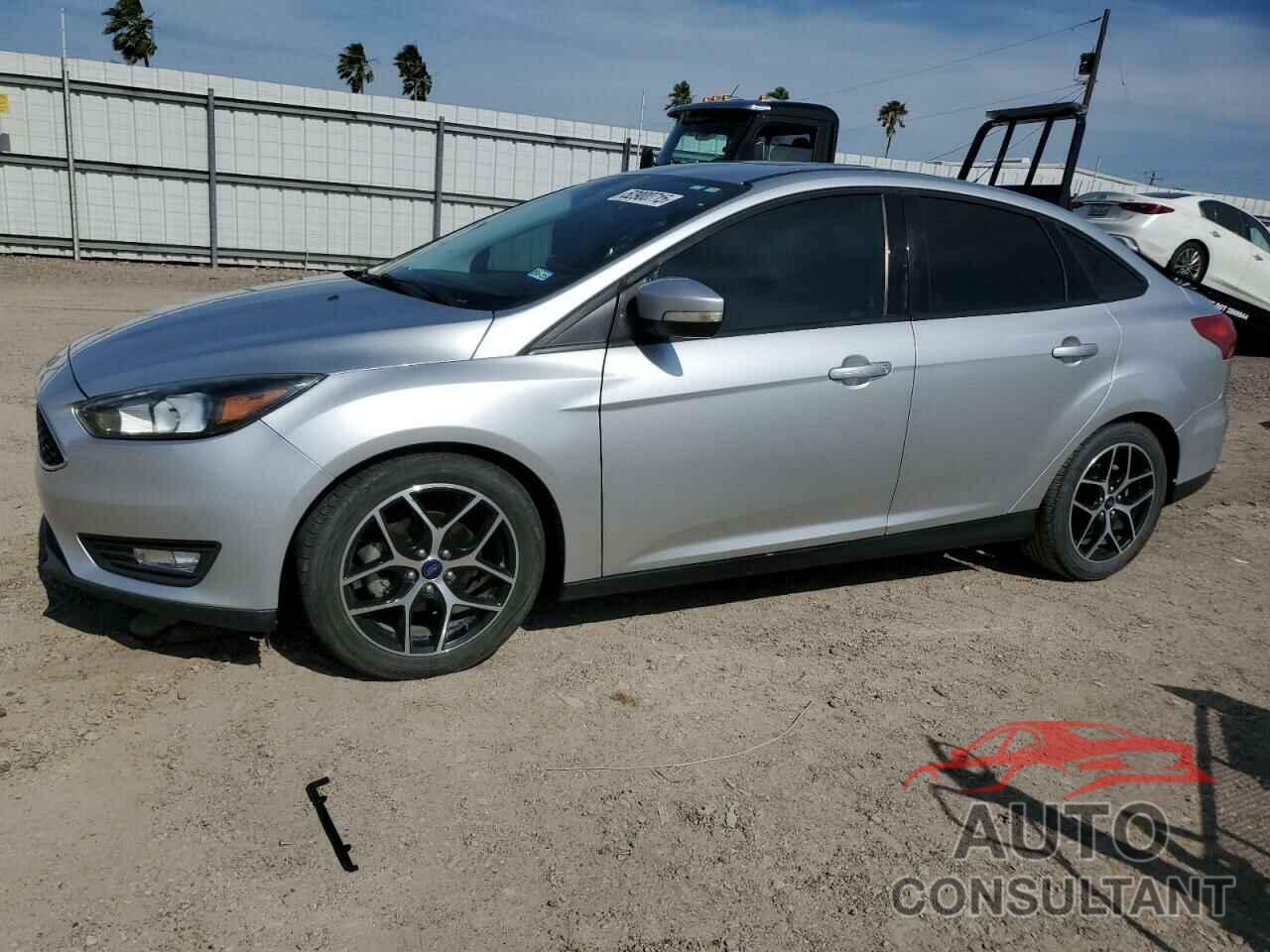 FORD FOCUS 2018 - 1FADP3H25JL312017