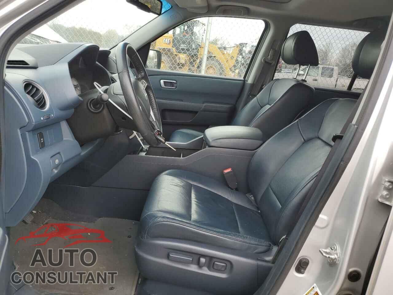 HONDA PILOT 2009 - 5FNYF485X9B025477