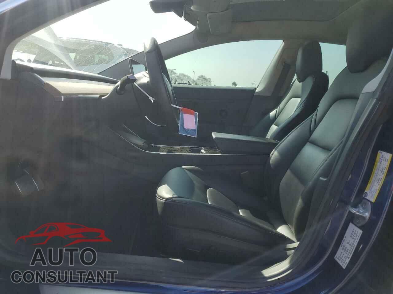 TESLA MODEL 3 2019 - 5YJ3E1EB8KF497219