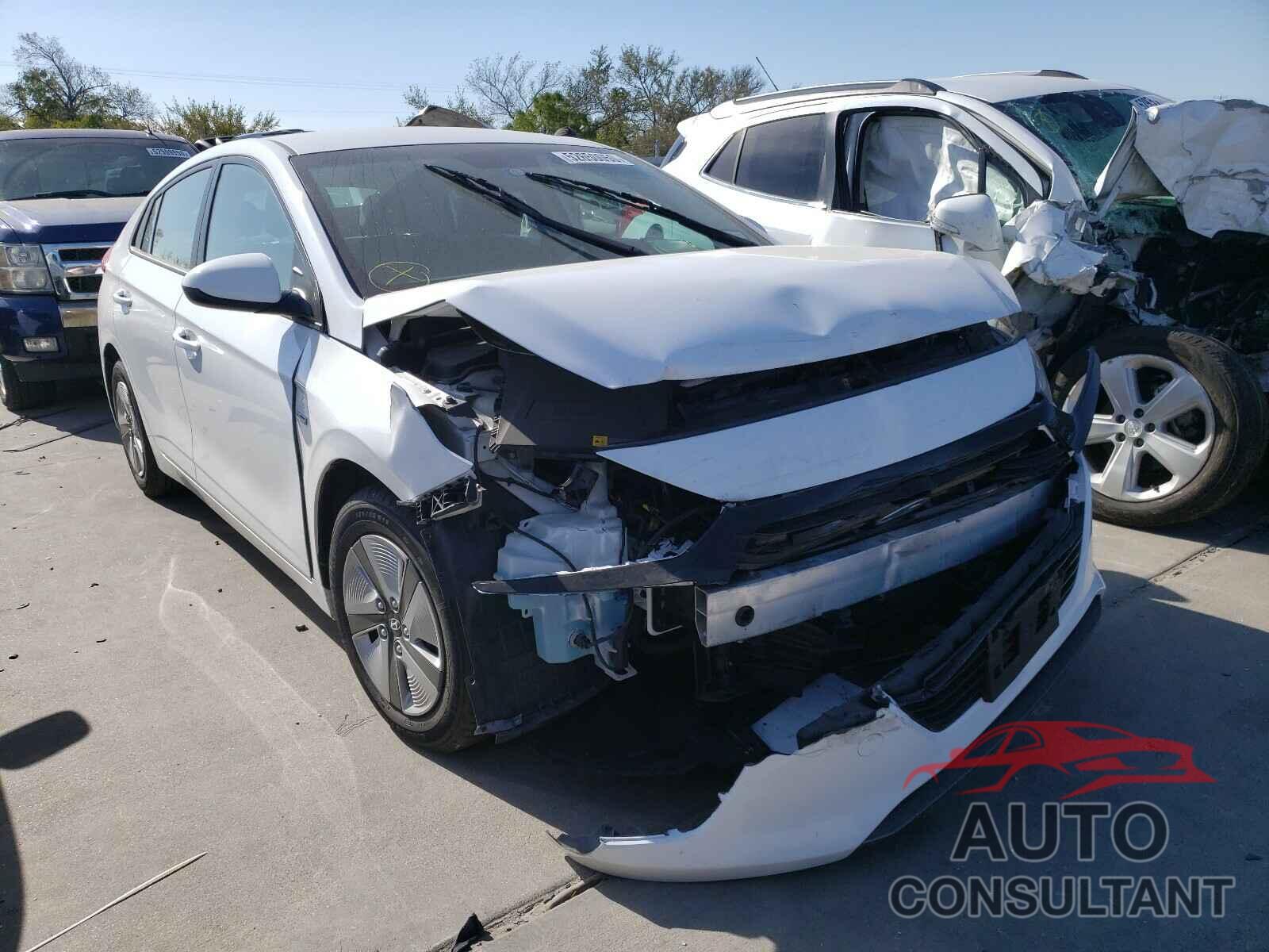 HYUNDAI IONIQ 2017 - KMHC65LC4HU022050