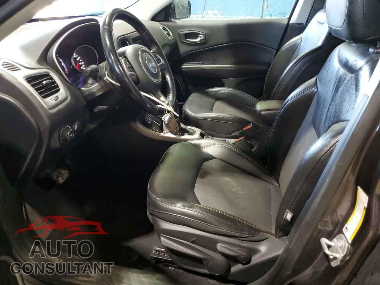 JEEP COMPASS 2020 - 3C4NJDBB9LT117513