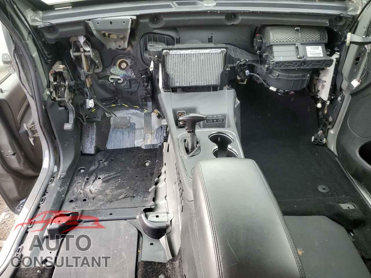 DODGE DURANGO 2019 - 1C4SDJCT9KC848257