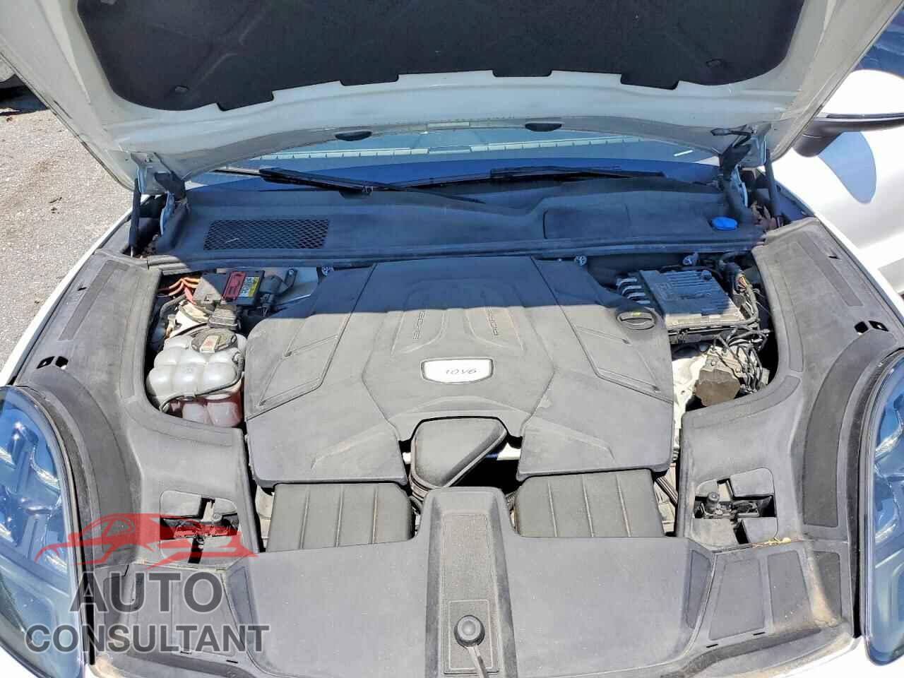 PORSCHE CAYENNE 2019 - WP1AA2AY9KDA06830