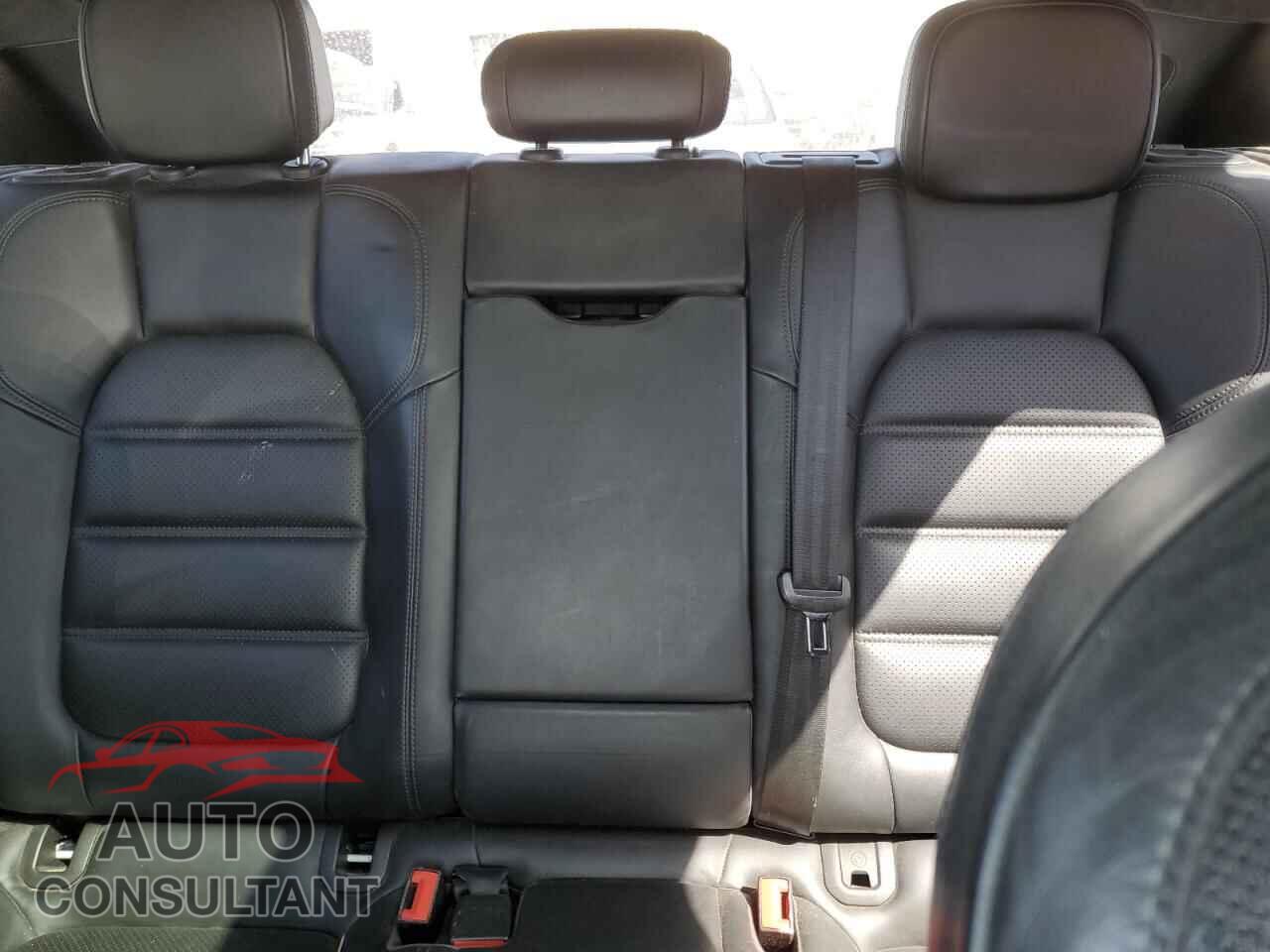 PORSCHE MACAN 2016 - WP1AF2A55GLB94427