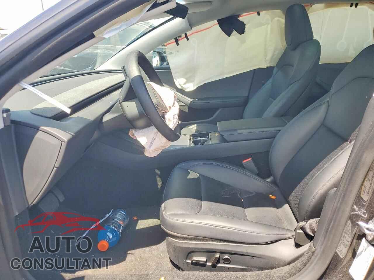 TESLA MODEL 3 2025 - 5YJ3E1EA9SF980158