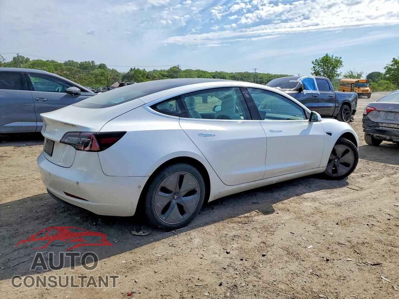 TESLA MODEL 3 2019 - 5YJ3E1EA1KF417816