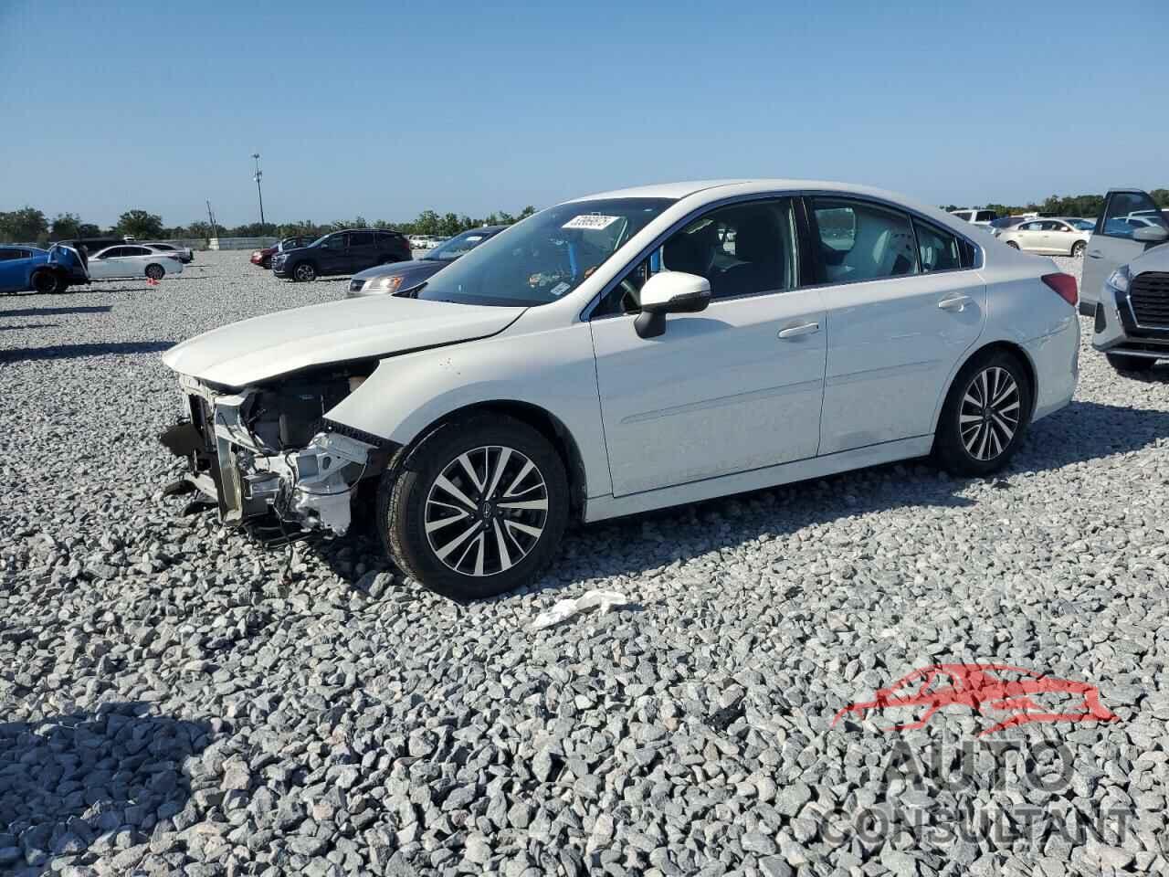 SUBARU LEGACY 2019 - 4S3BNAF6XK3028224