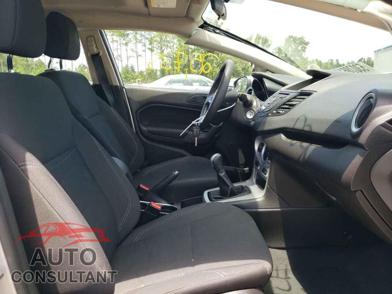 FORD FIESTA 2017 - 3FADP4EJ8HM146411
