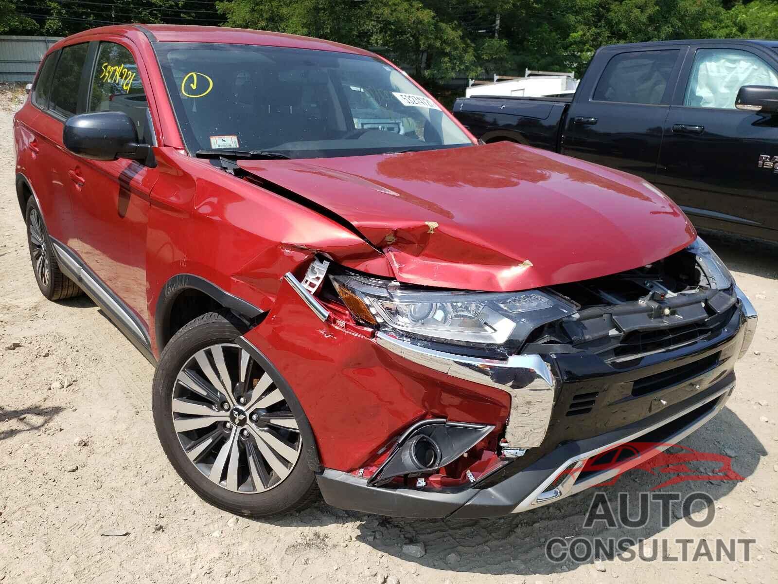 MITSUBISHI OUTLANDER 2019 - JA4AD2A34KZ011959