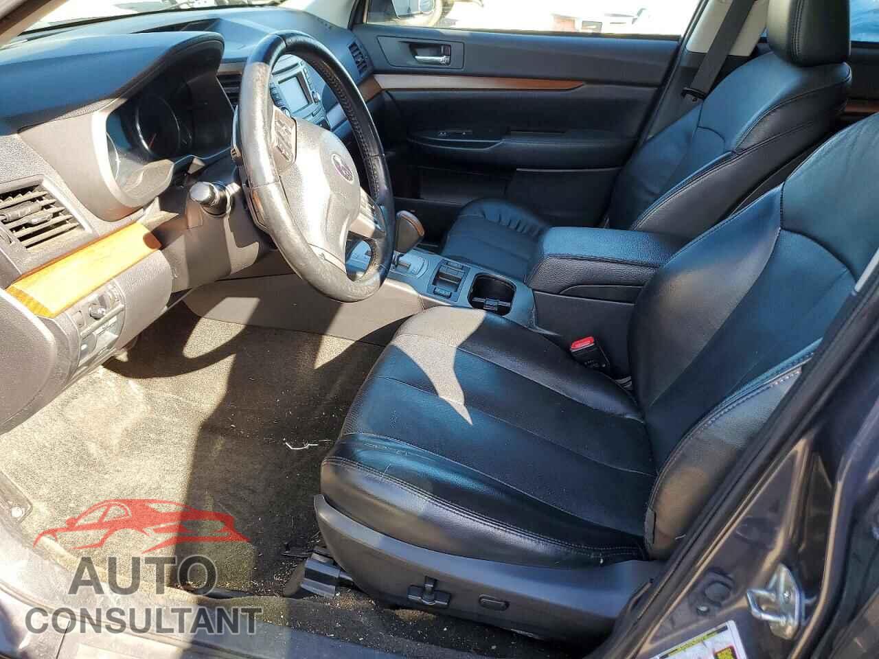 SUBARU OUTBACK 2014 - 4S4BRBLC8E3208709