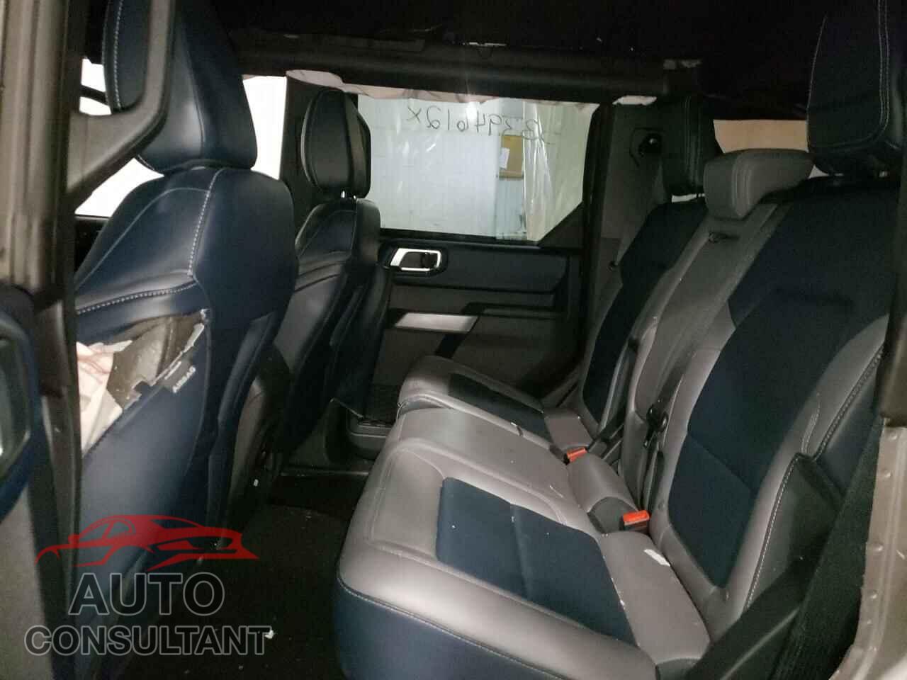 FORD BRONCO 2021 - 1FMEE5DP4MLA63596