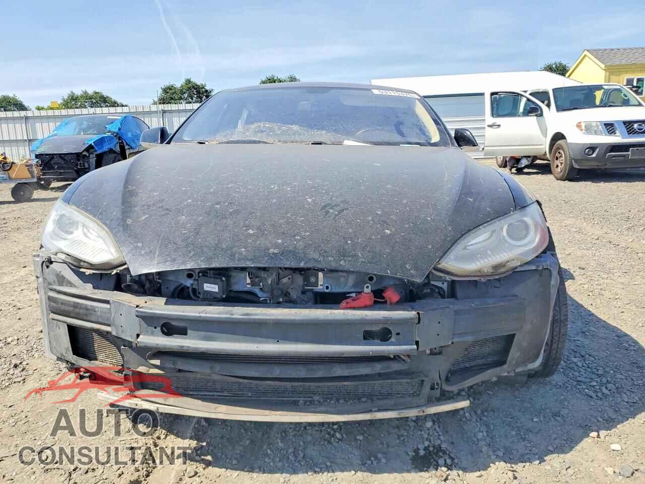 TESLA MODEL S 2013 - 5YJSA1DN2DFP05746