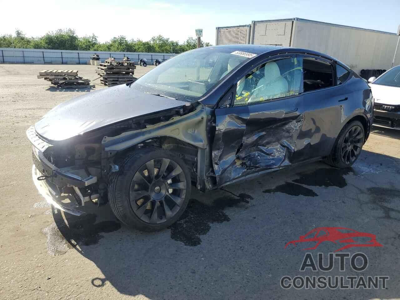 TESLA MODEL Y 2023 - 7SAYGAEE0PF758296