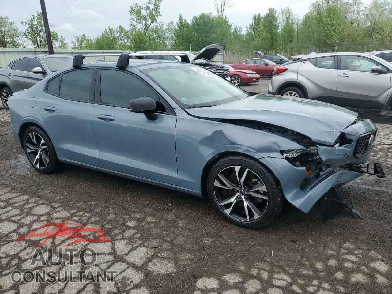 VOLVO S60 CORE 2023 - 7JRL12TK3PG244618