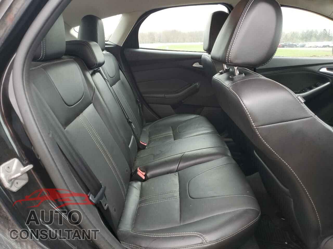FORD FOCUS 2014 - 1FADP3K2XEL116377