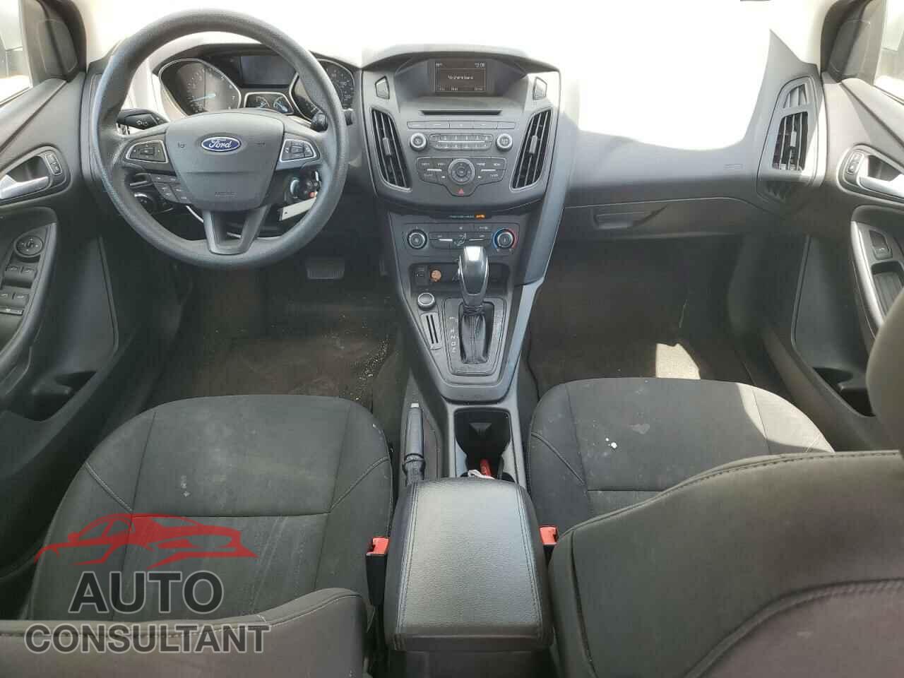 FORD FOCUS 2016 - 1FADP3F27GL373901