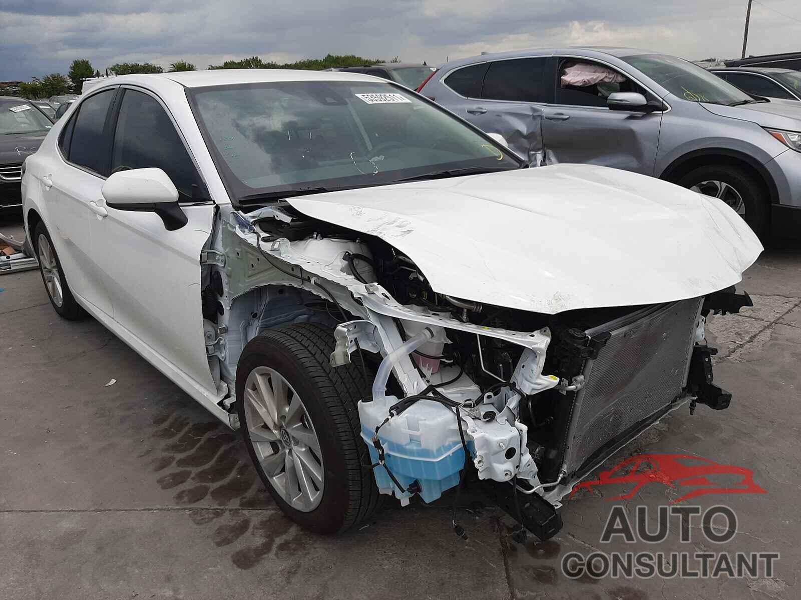 TOYOTA CAMRY 2021 - 4T1C11AK9MU431558