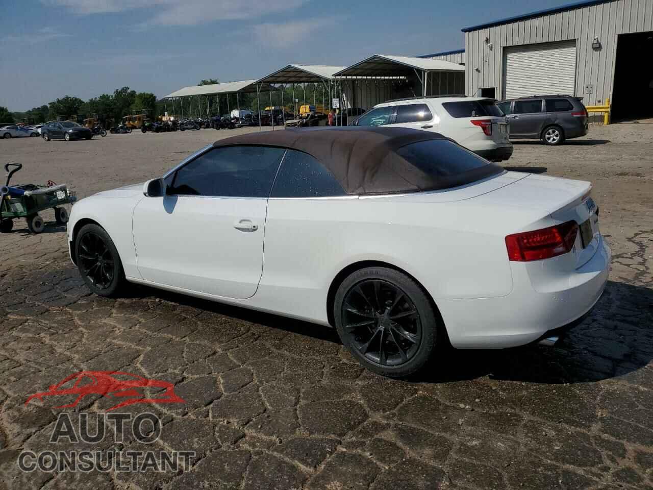 AUDI A5 2014 - WAUCFAFH4EN000590
