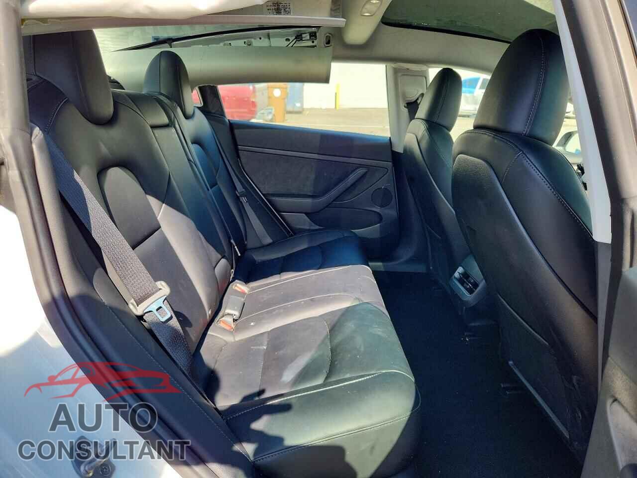 TESLA MODEL 3 2023 - 5YJ3E1EA4PF561836