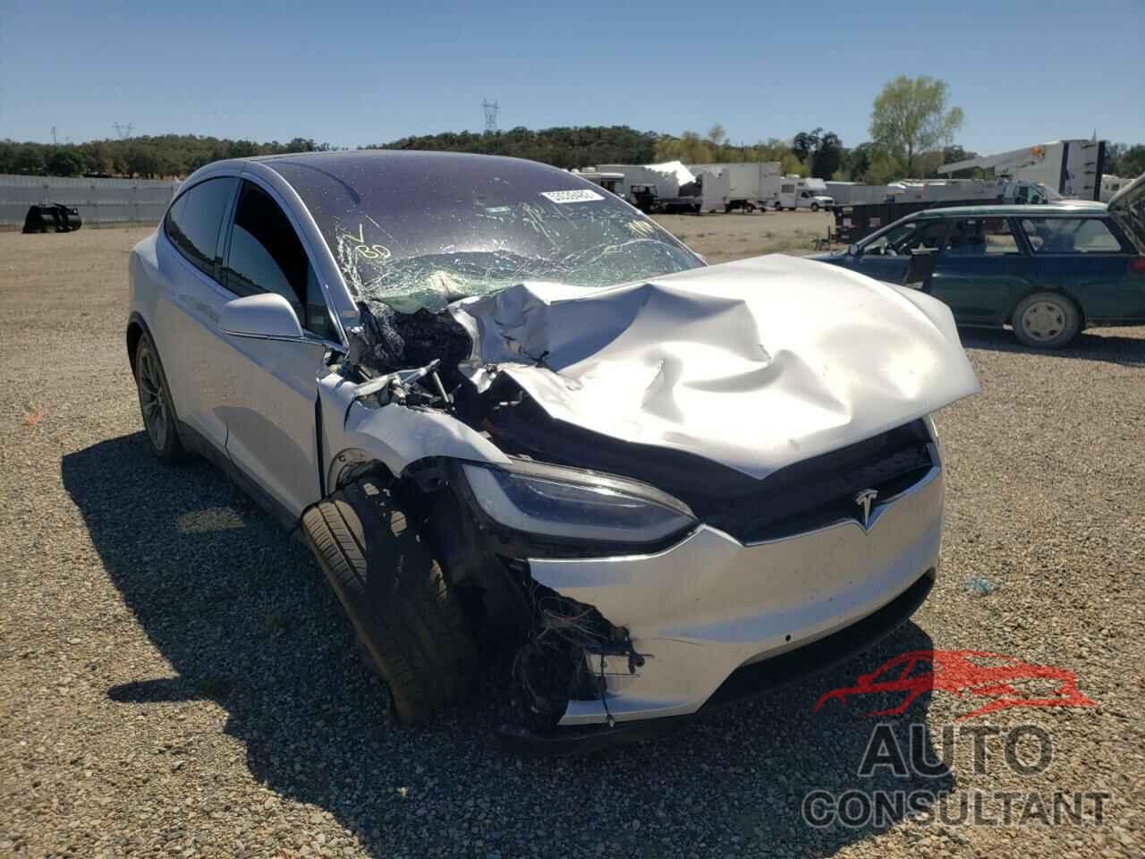 TESLA MODEL X 2016 - 5YJXCAE22GF003886