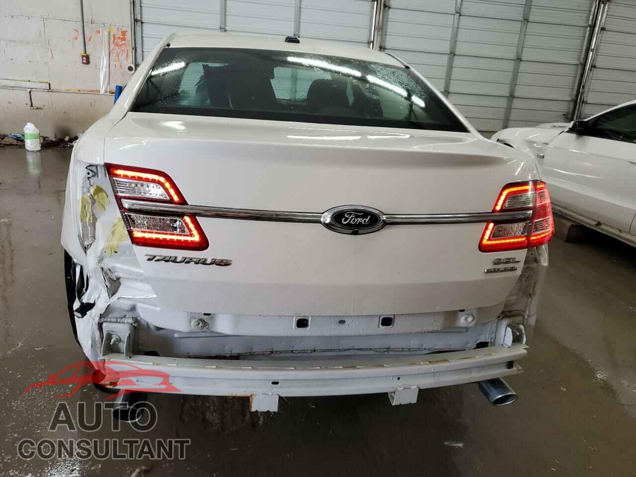 FORD TAURUS 2016 - 1FAHP2E84GG112803