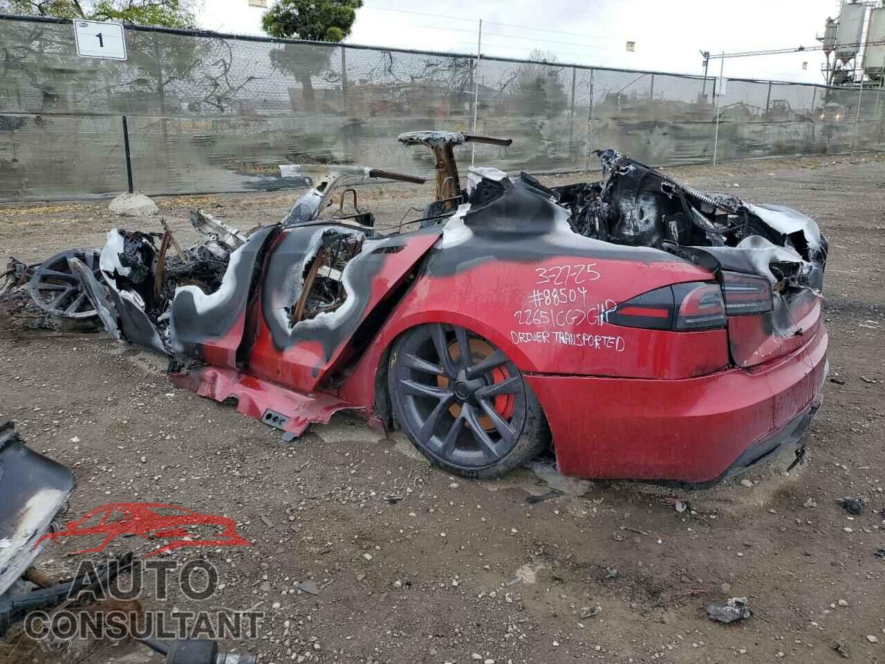 TESLA MODEL S 2023 - 5YJSA1E65PF525771
