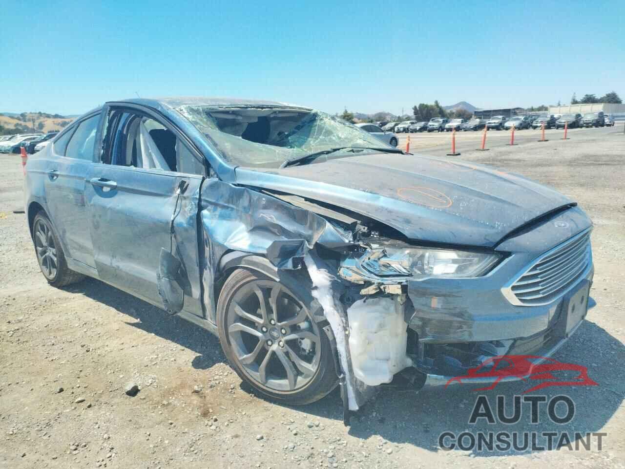 FORD FUSION 2018 - 3FA6P0G73JR211970