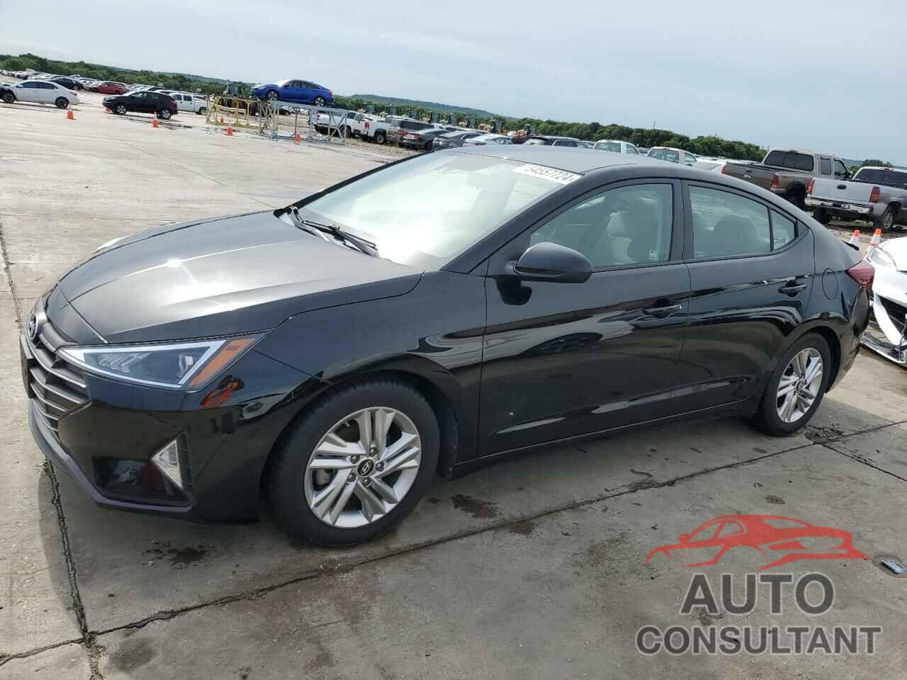 HYUNDAI ELANTRA 2019 - 5NPD84LF6KH428551