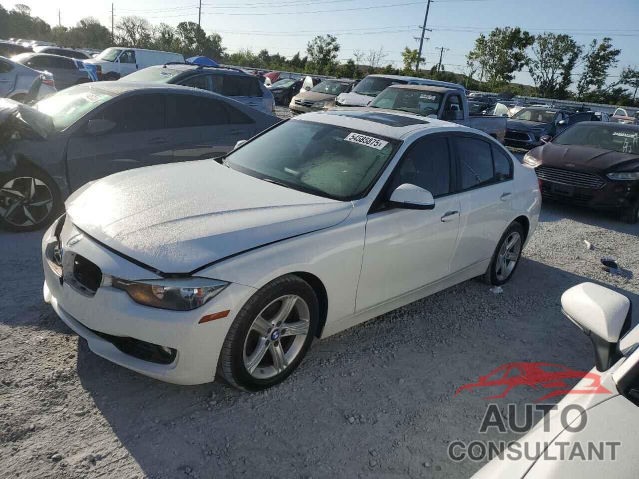 BMW 3 SERIES 2013 - WBA3A5G52DNP19023