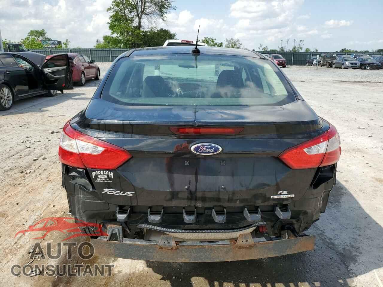 FORD FOCUS 2014 - 1FADP3F24EL233530