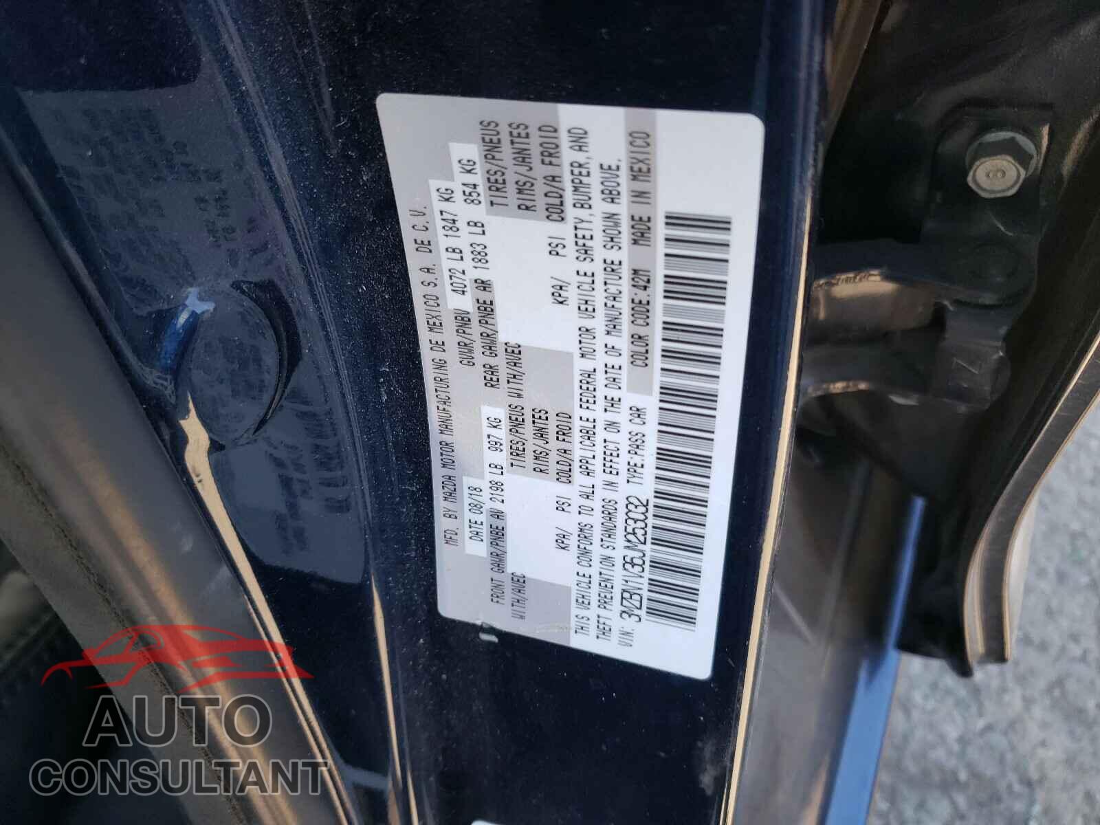 MAZDA 3 2018 - 3MZBN1V36JM253032