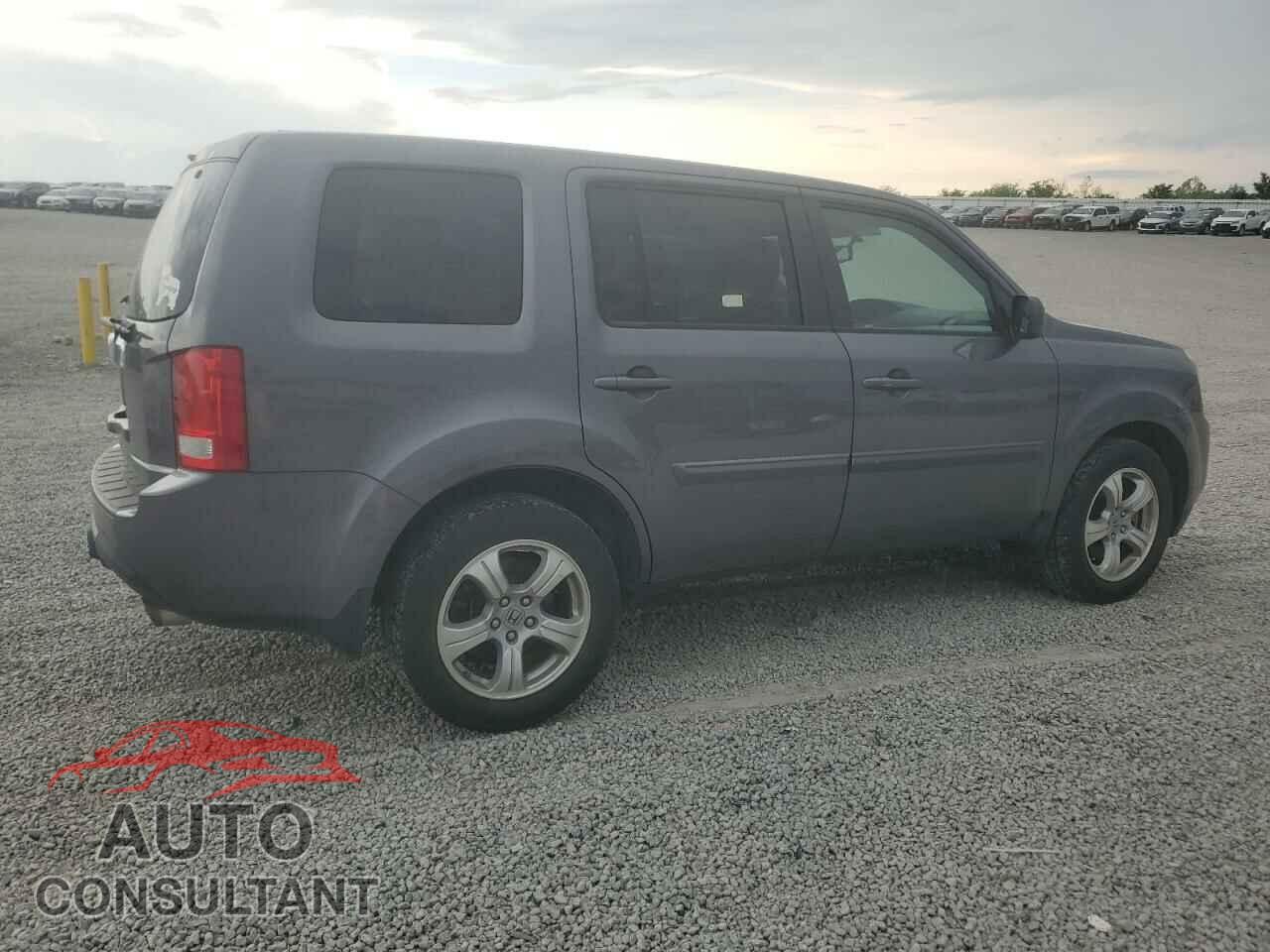 HONDA PILOT 2015 - 5FNYF3H74FB009086