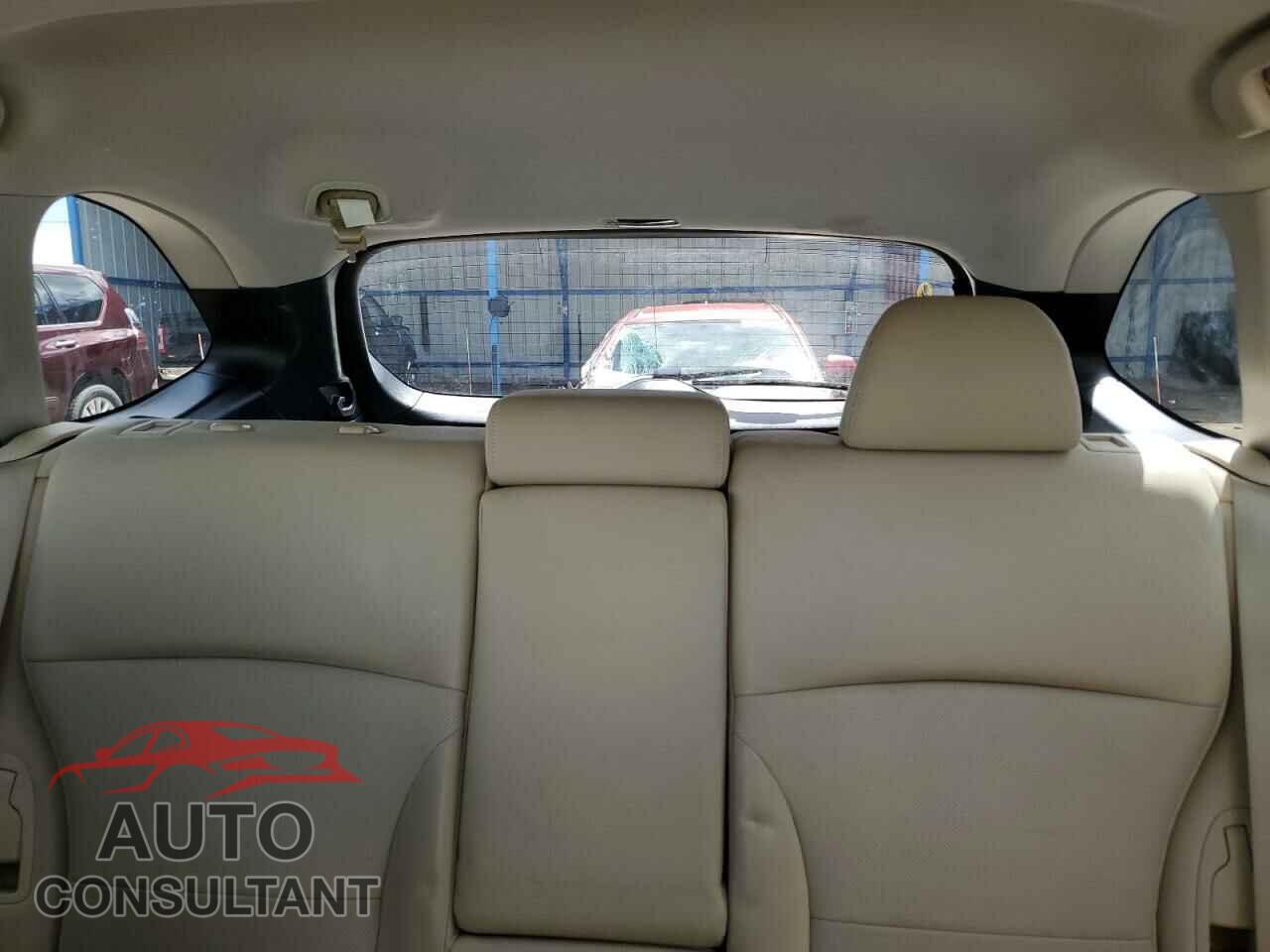SUBARU OUTBACK 2017 - 4S4BSANC3H3422071