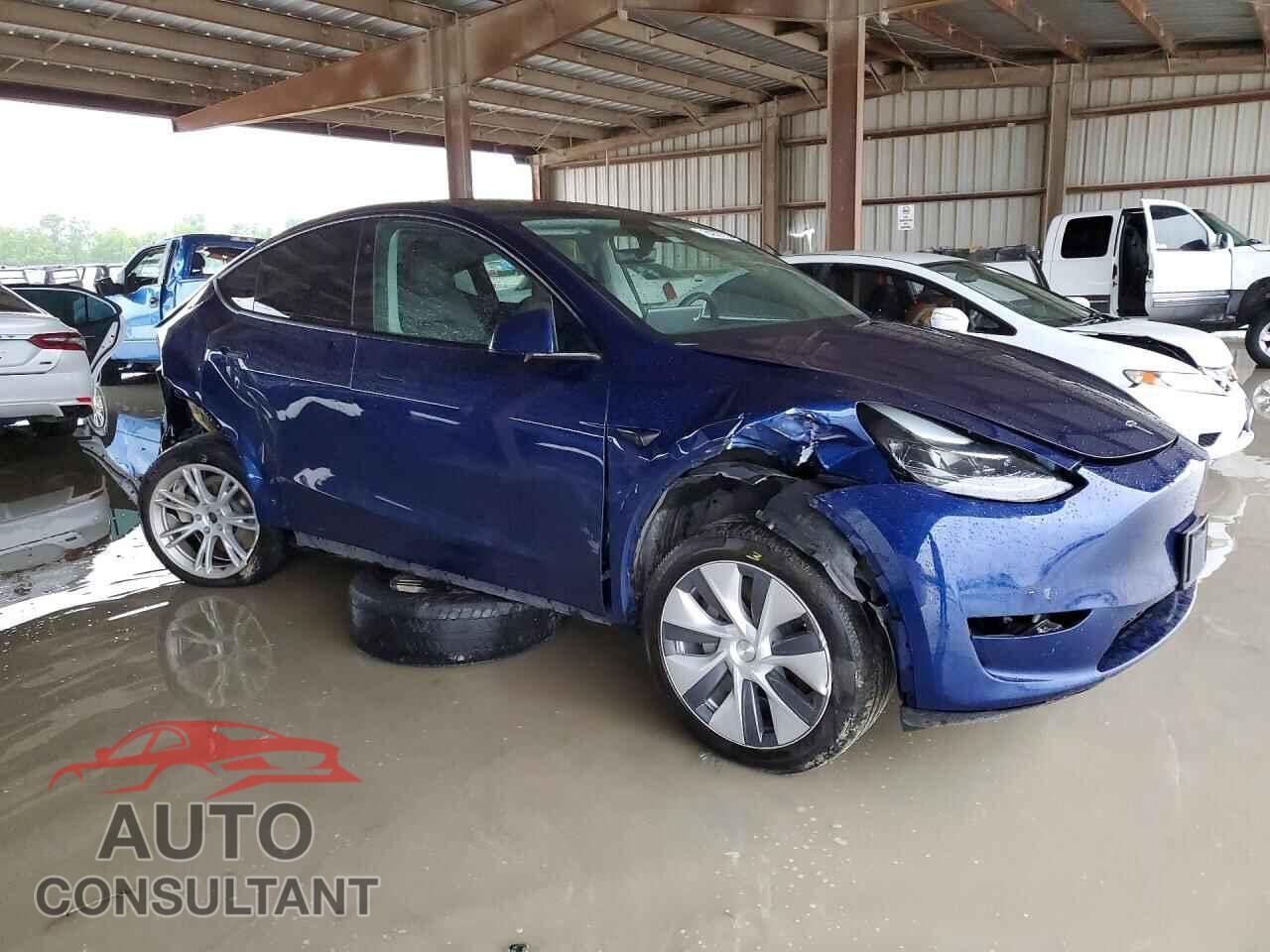 TESLA MODEL Y 2024 - 7SAYGDEE9RA261992