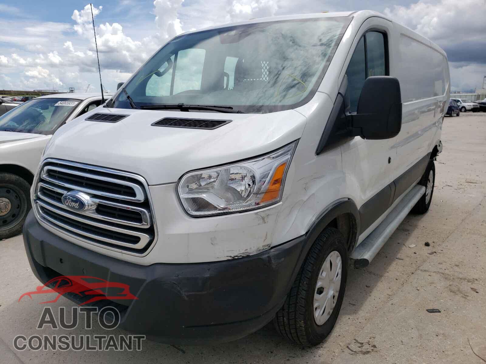 FORD TRANSIT CO 2019 - 1FTYR1YM5KKB34743