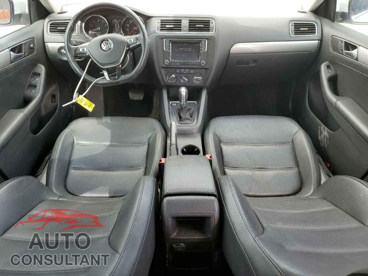 VOLKSWAGEN JETTA 2017 - 3VWDB7AJ4HM201143