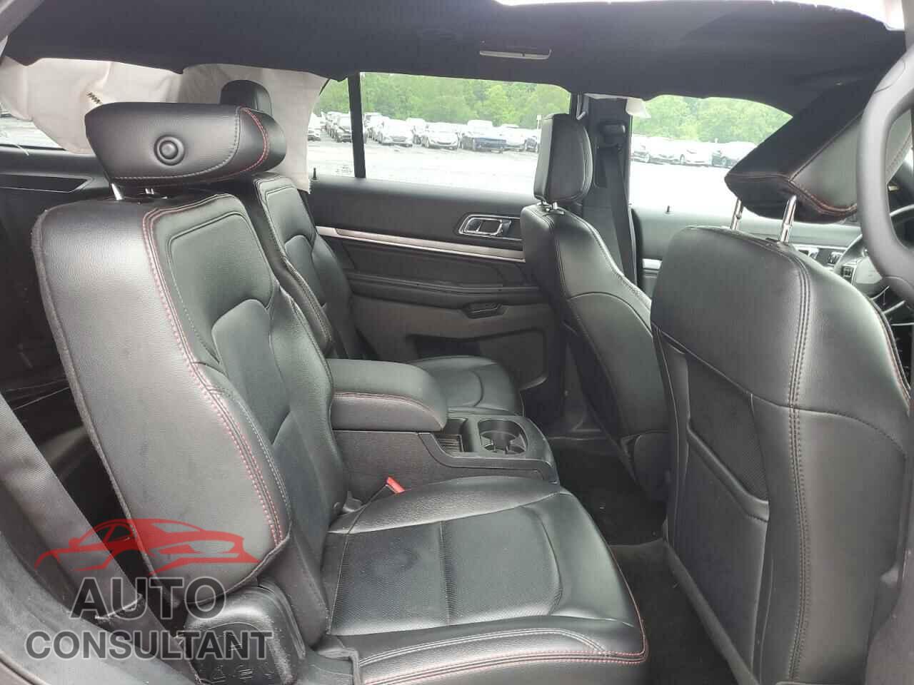FORD EXPLORER 2018 - 1FM5K8GT2JGA76354