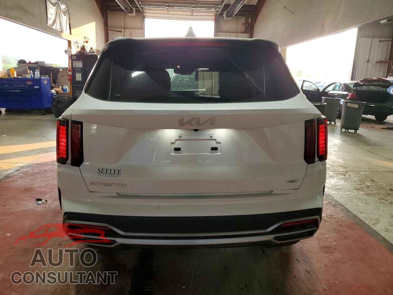KIA SORENTO 2023 - KNDRHDLG2P5221239